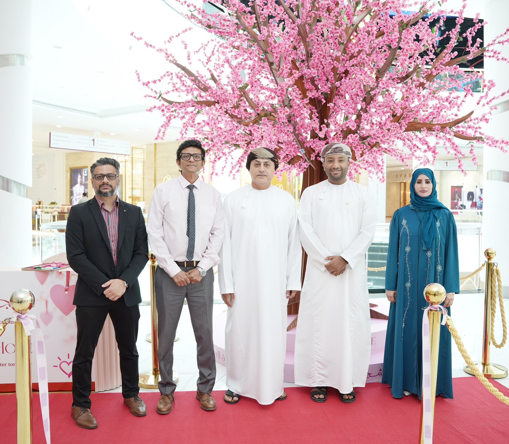 Oman Avenues Mall & Oman Cancer Association Inspire Courage through ‘Tree of Hope’ Breast Cancer Awareness Campaign